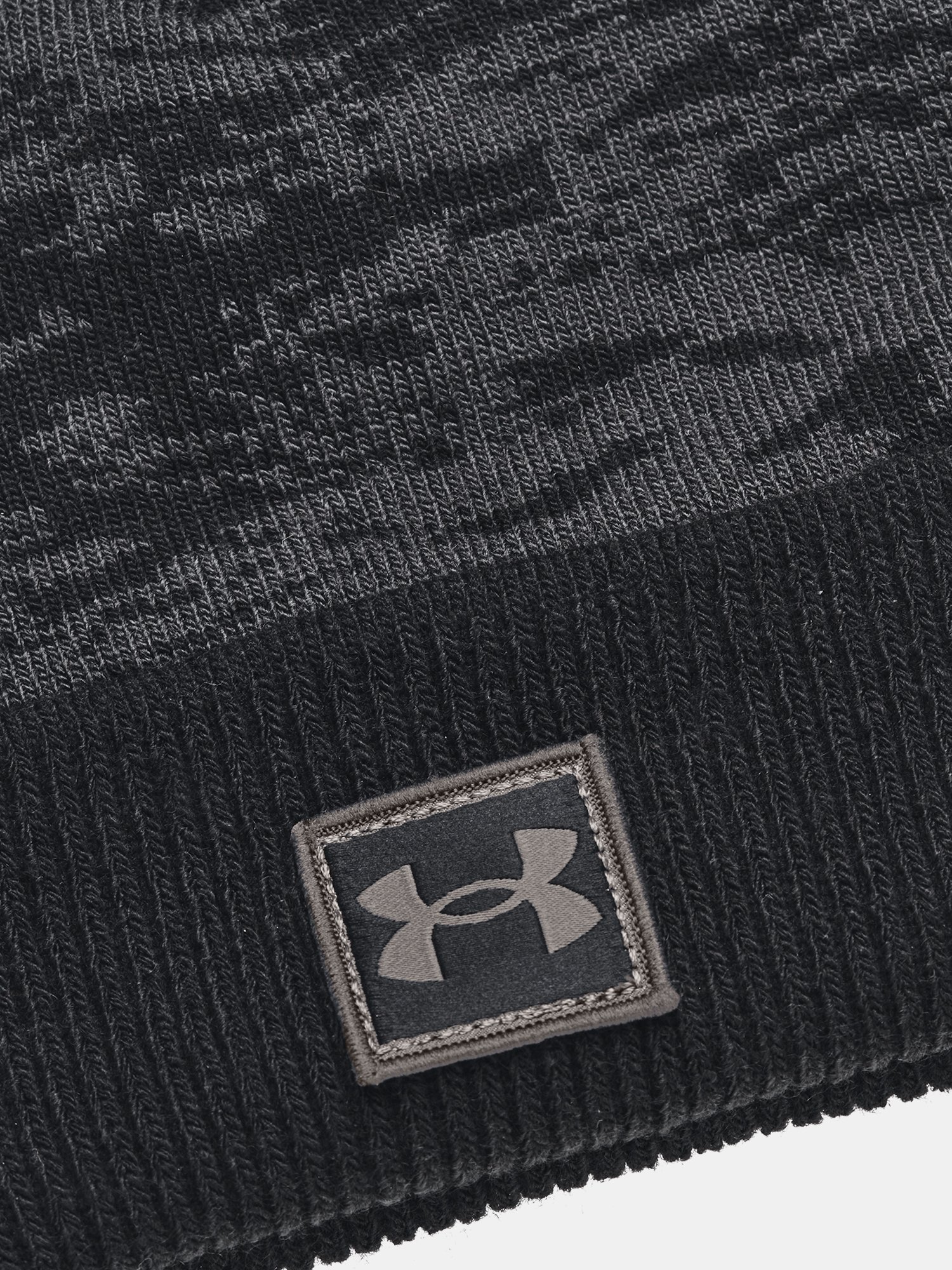 Čepice Under Armour UA Graphic Knit Beanie Jr - černá