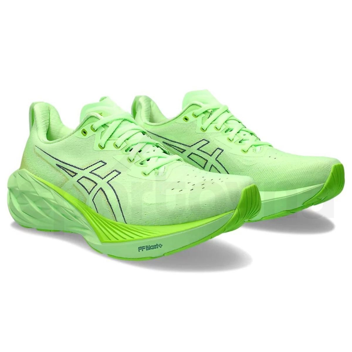 Obuv Asics Novablast 4 M - zelená