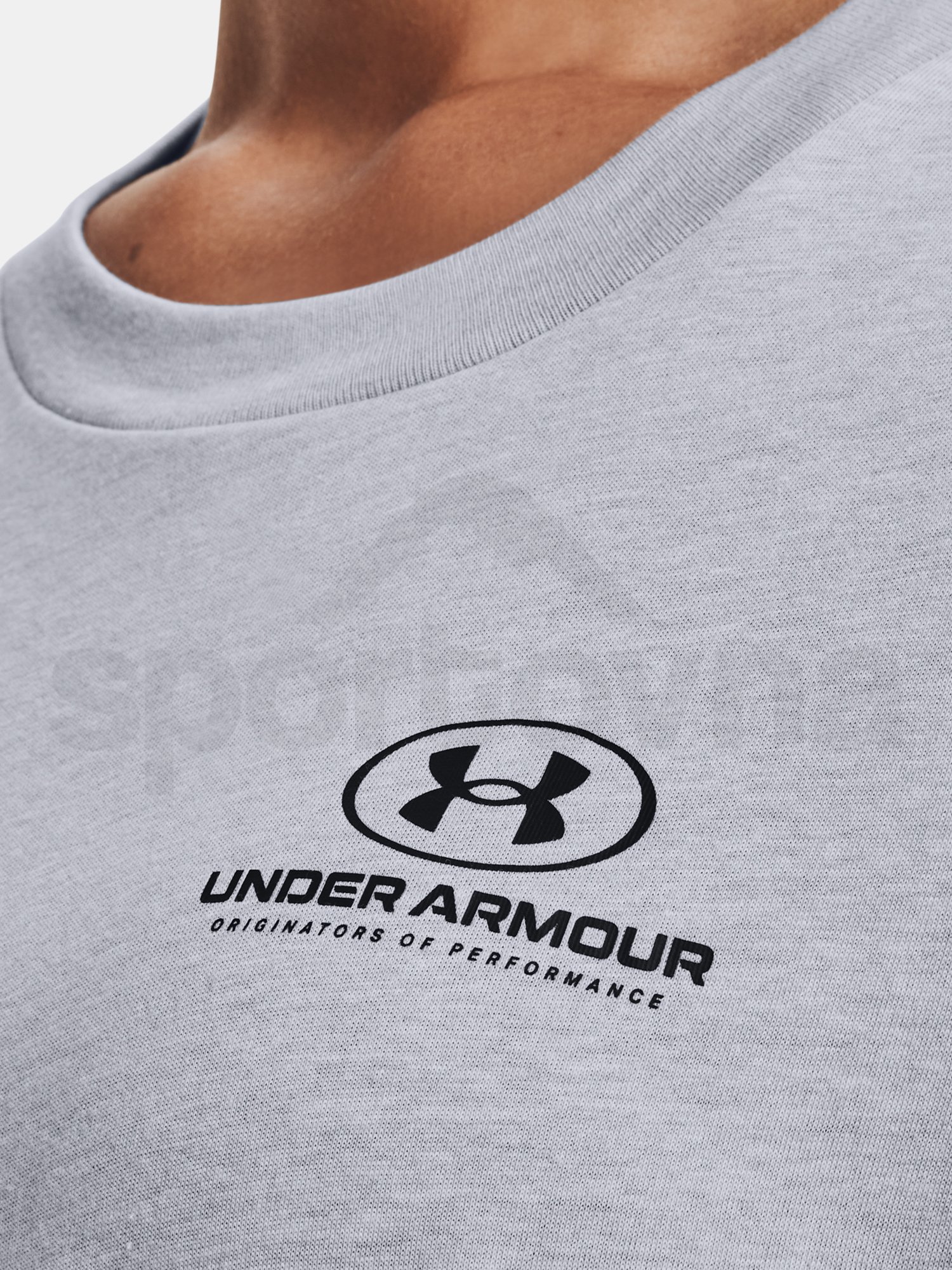 Tričko Under Armour Oversized Graphic SS - sivá