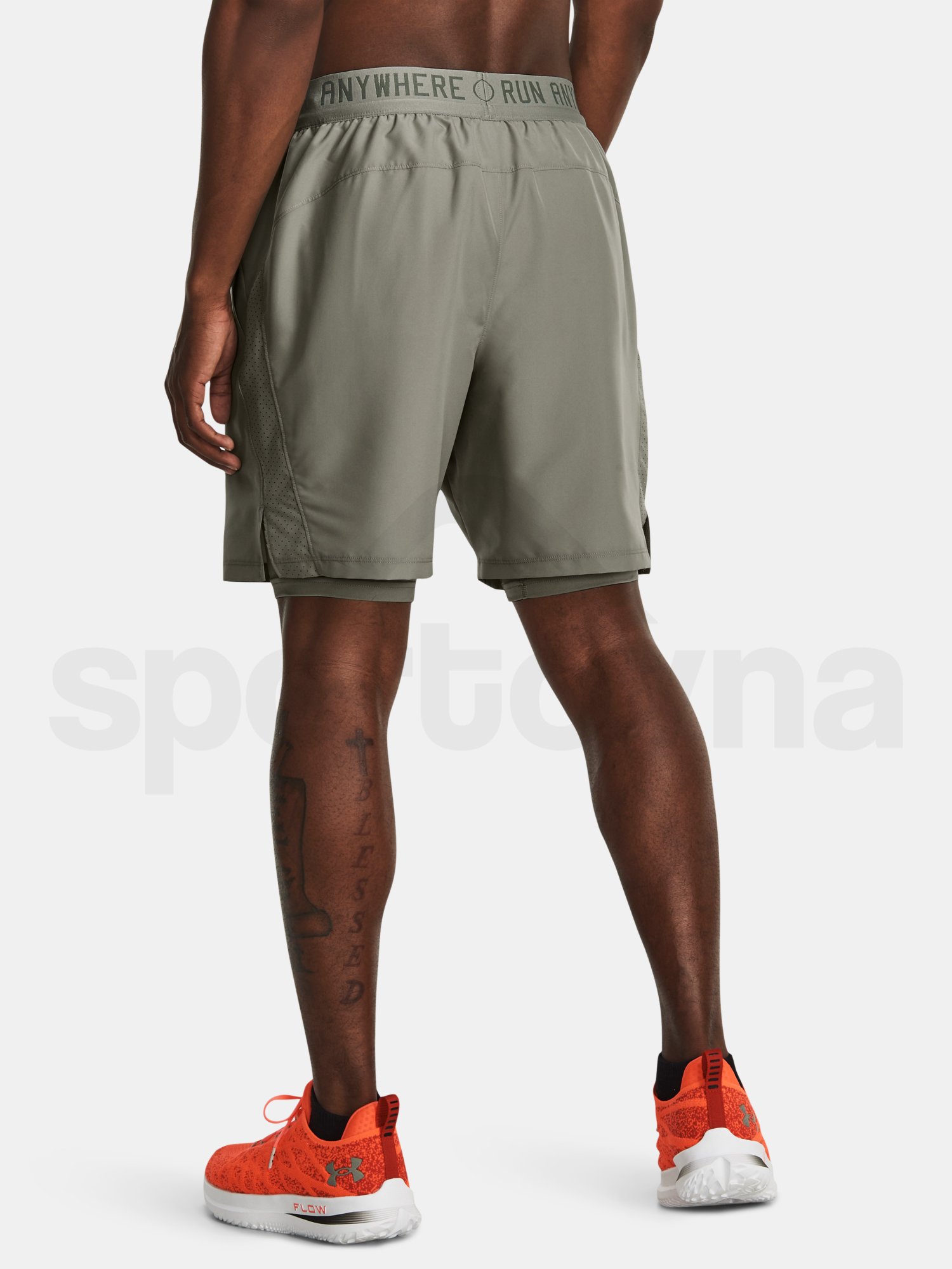 Šortky Under Armour RUN ANYWHERE SHORT - zelená