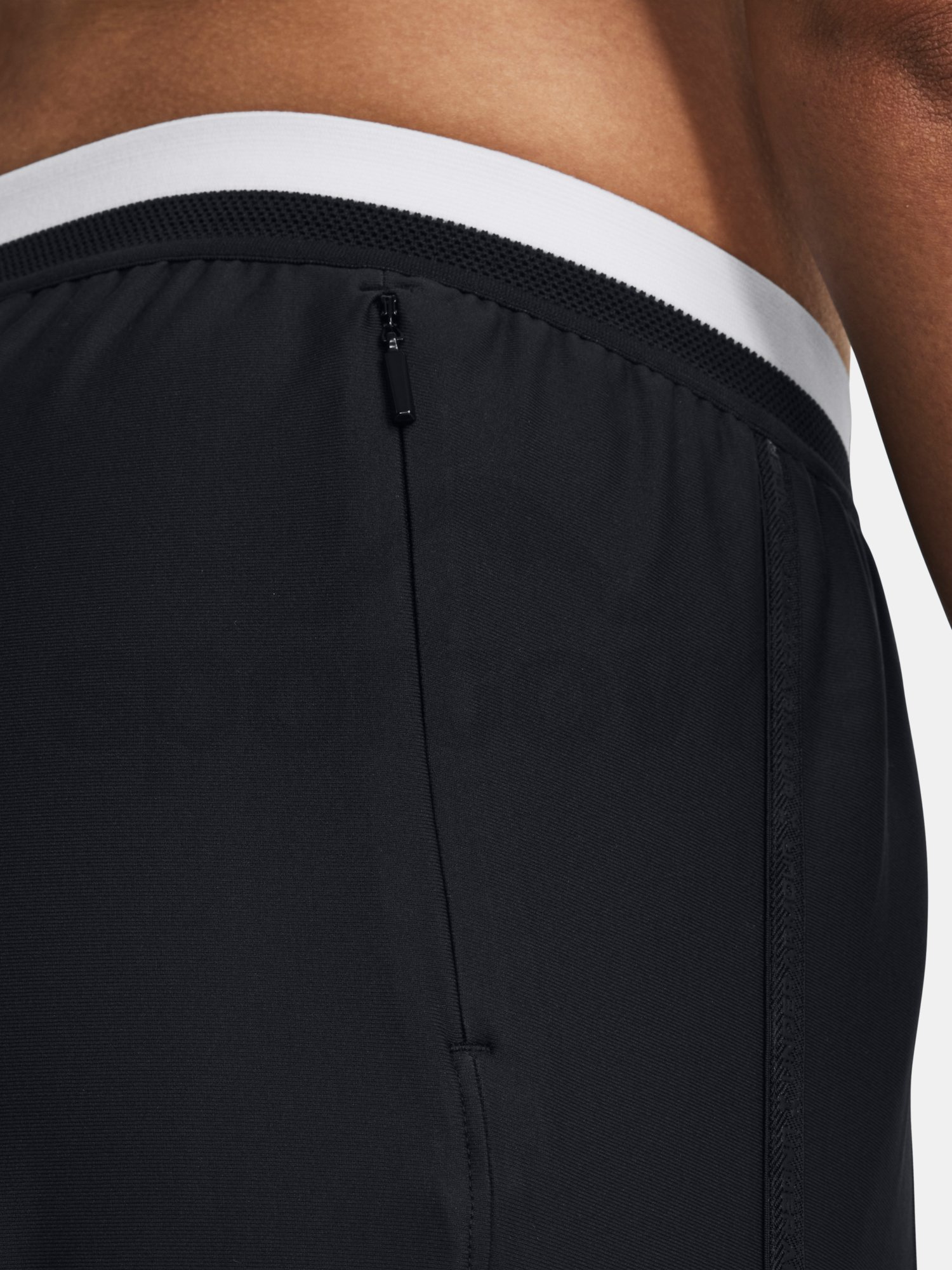 Sportovní kalhoty Under Armour UA W's Challenger Pro Pant-BLK