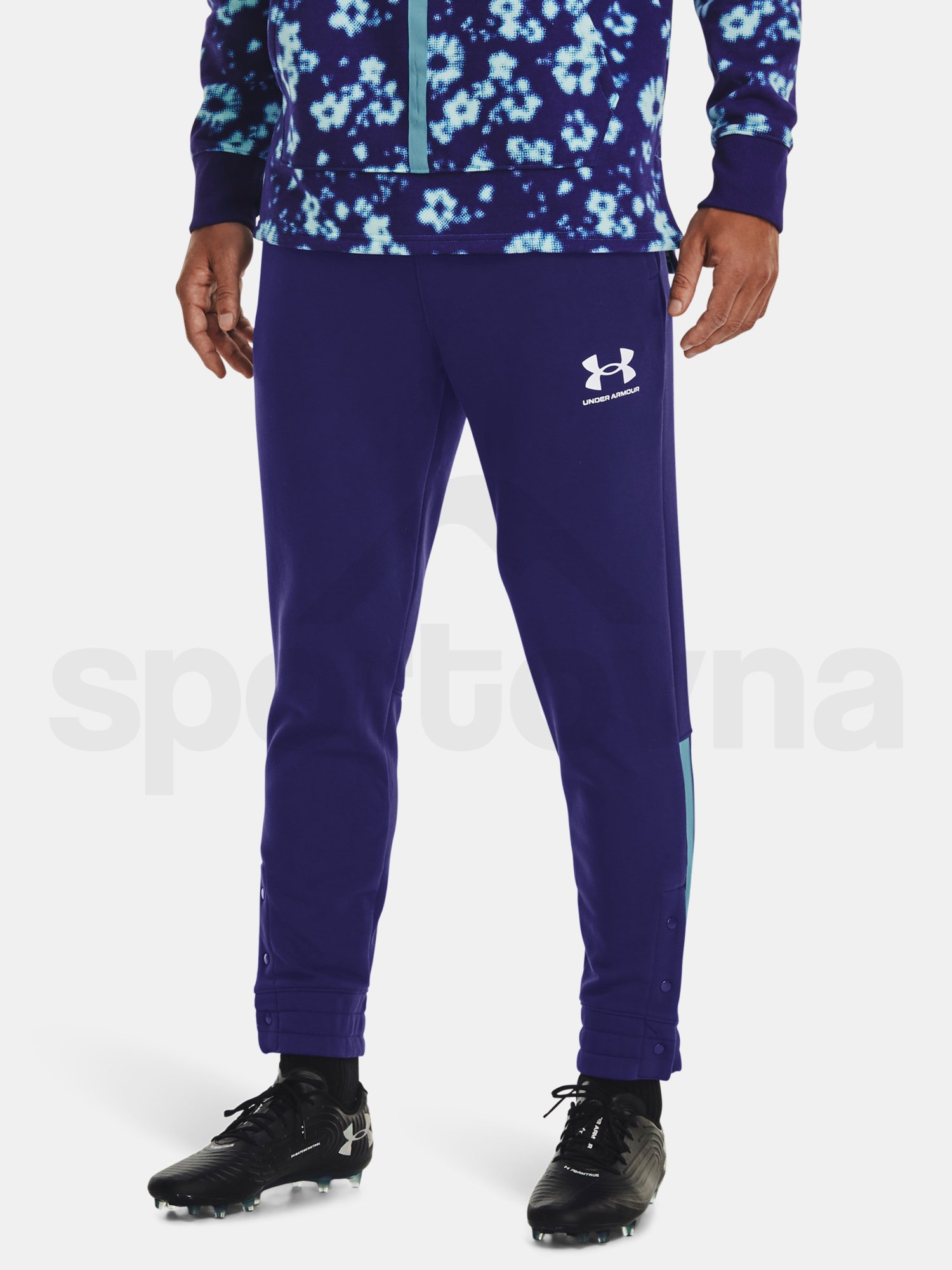 Tepláky Under Armour UA Accelerate Jogger - modrá