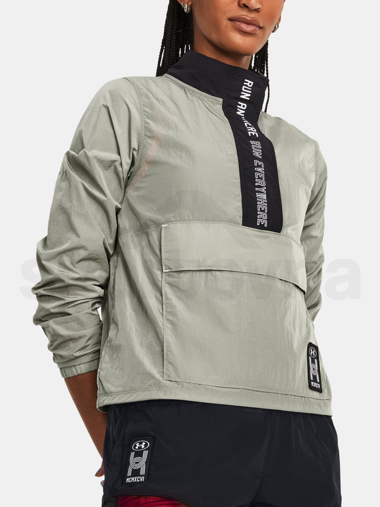 Bunda Under Armour Run Anywhere Anorak W - zelená