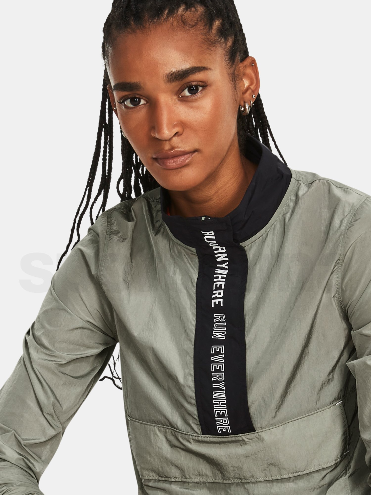 Bunda Under Armour Run Anywhere Anorak W - zelená