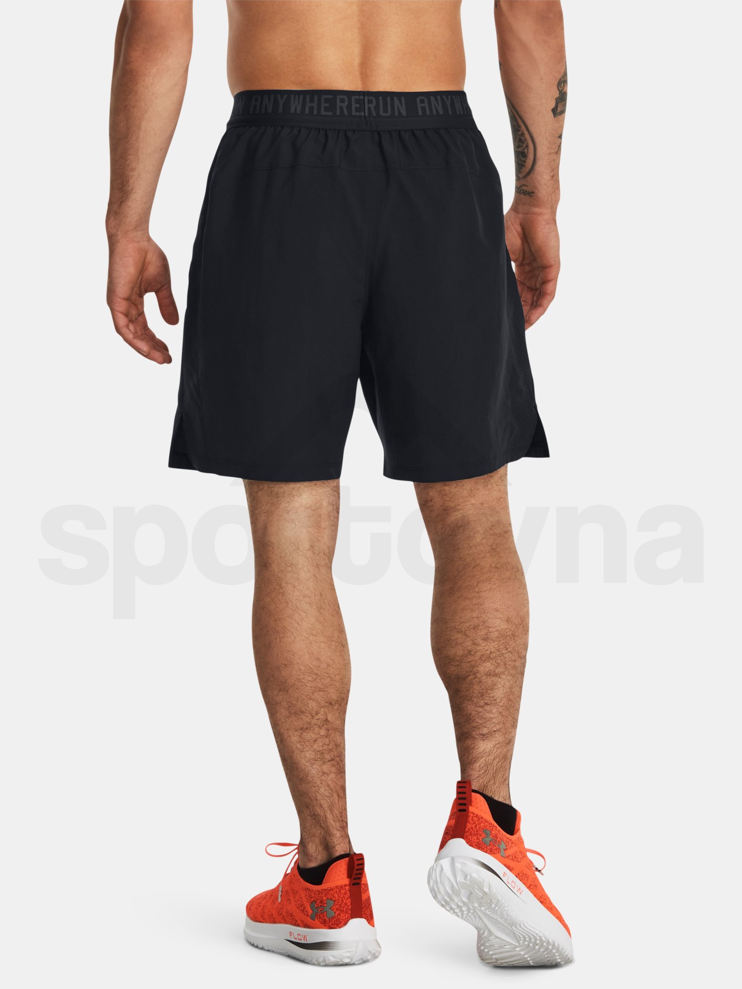 Šortky Under Armour RUN ANYWHERE SHORT - čierna