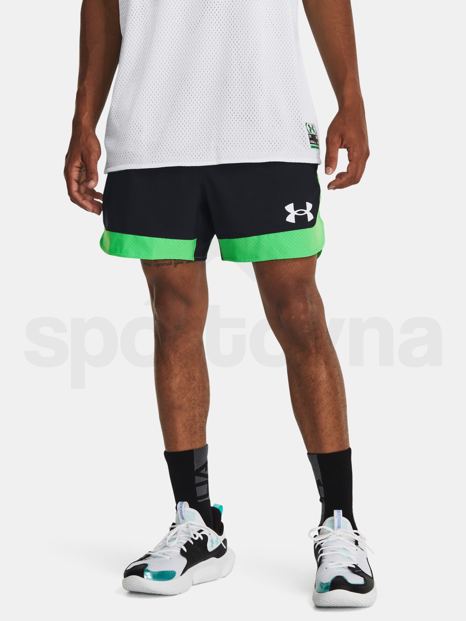 Kraťasy Under Armour UA Baseline 5in Short-BLK