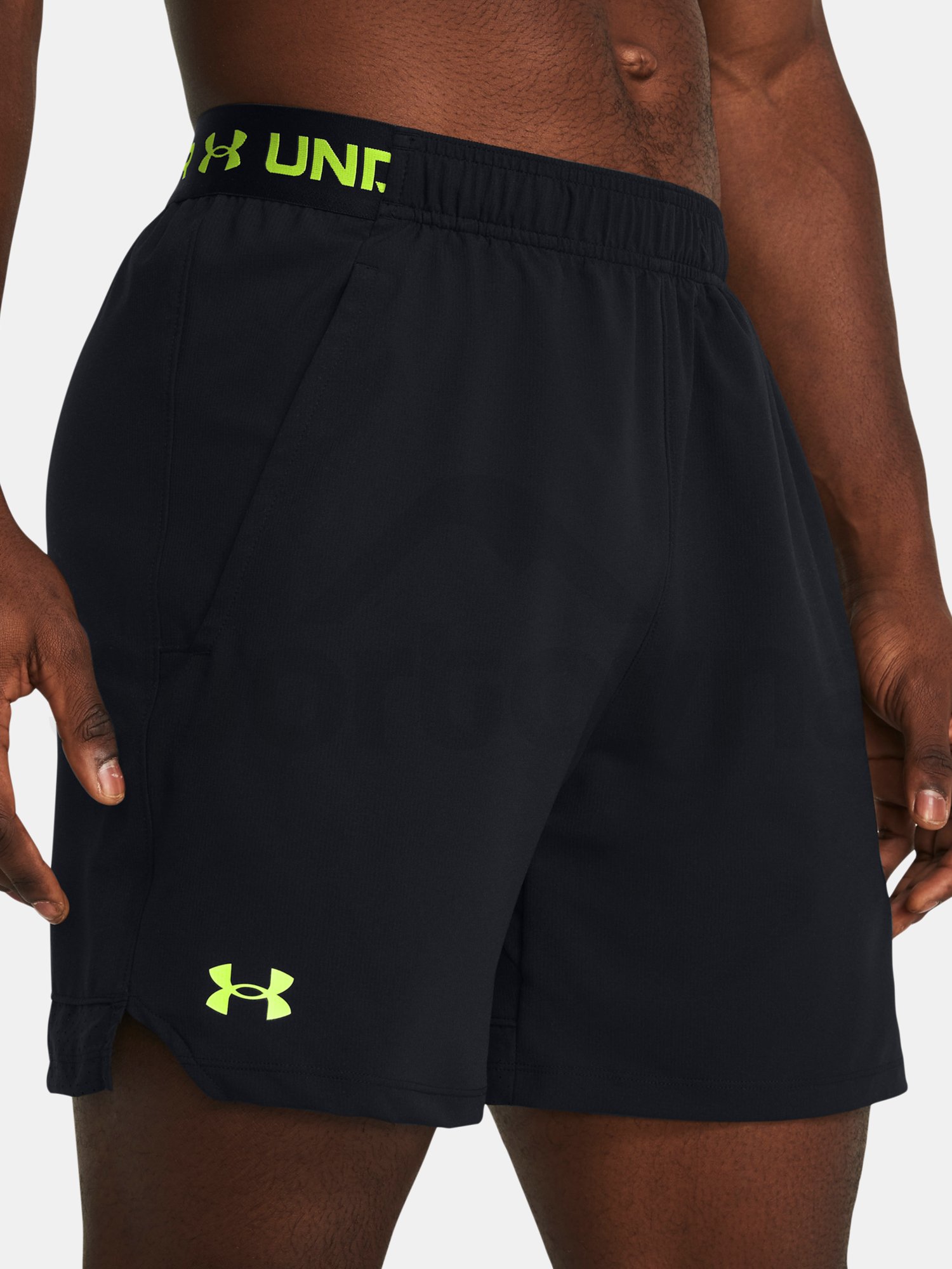 Šortky Under Armour UA Vanish Woven 6in Shorts-BLK