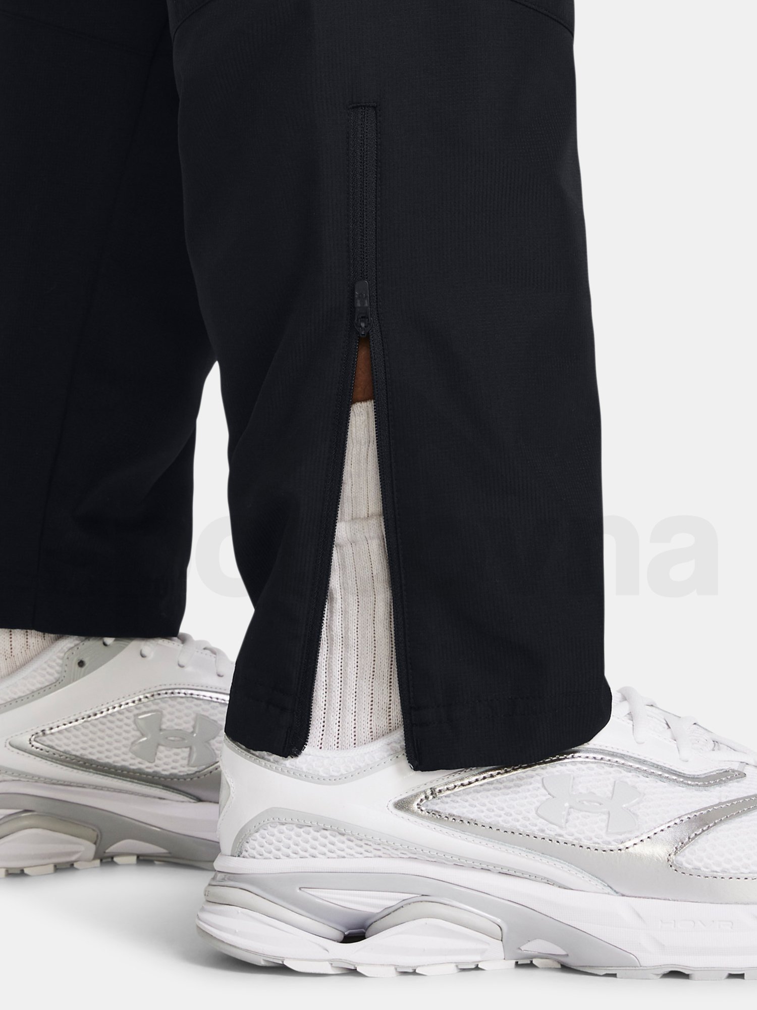 Sportovní kalhoty Under Armour UA Legacy Windbreaker Pant-BLK