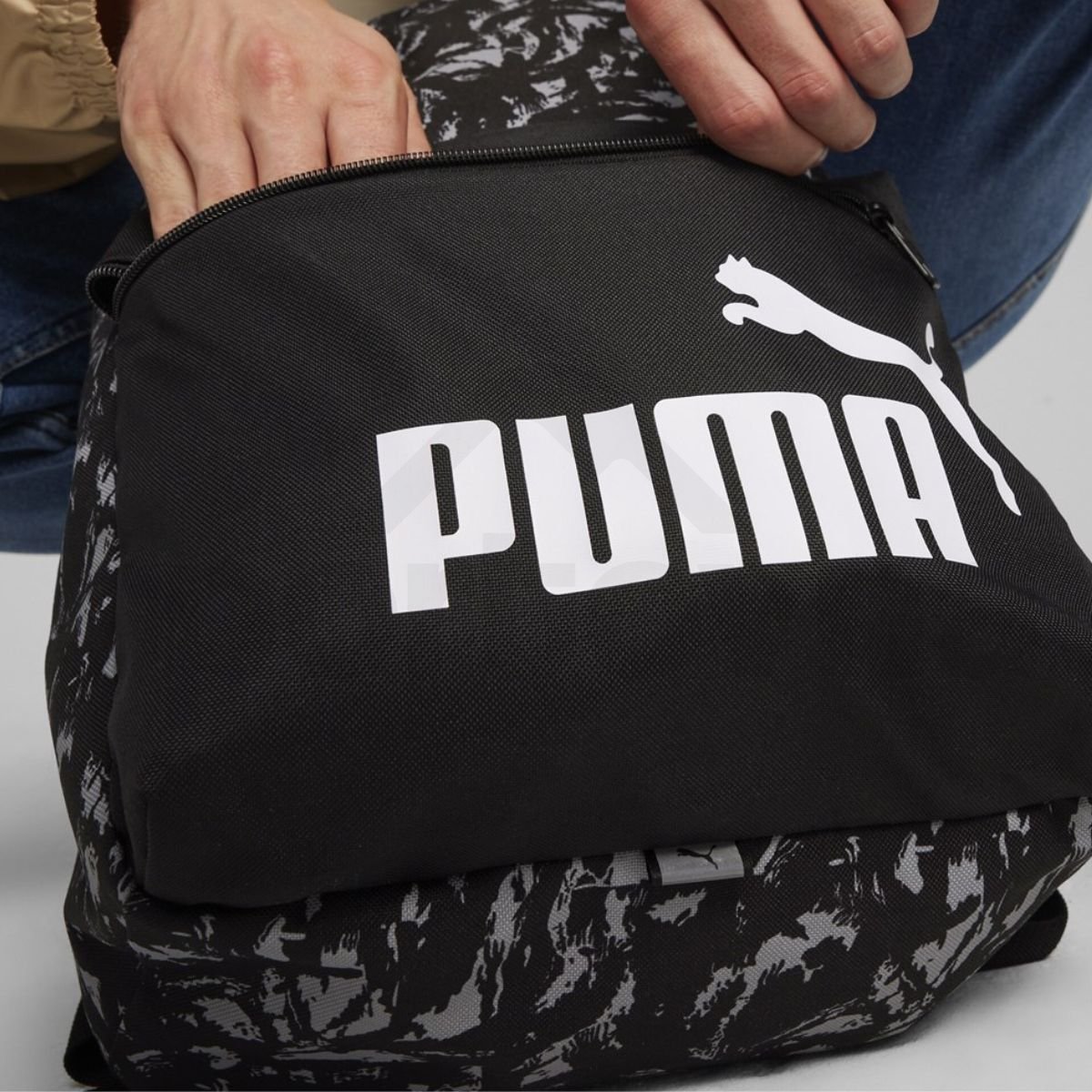 Batoh Puma Phase AOP Backpack - černá
