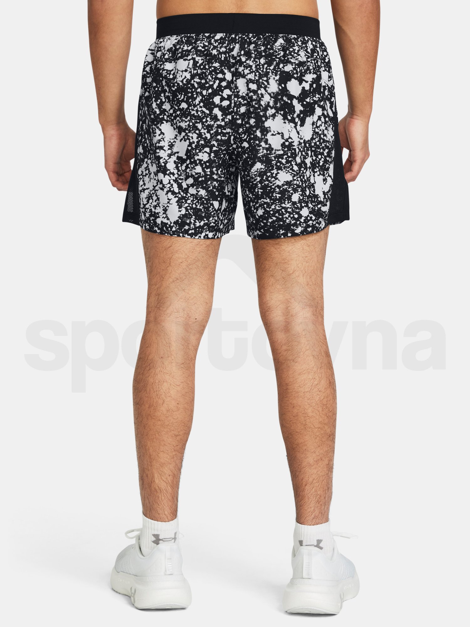 Kraťasy Under Armour UA LAUNCH 5'' PRINT SHORTS-BLK