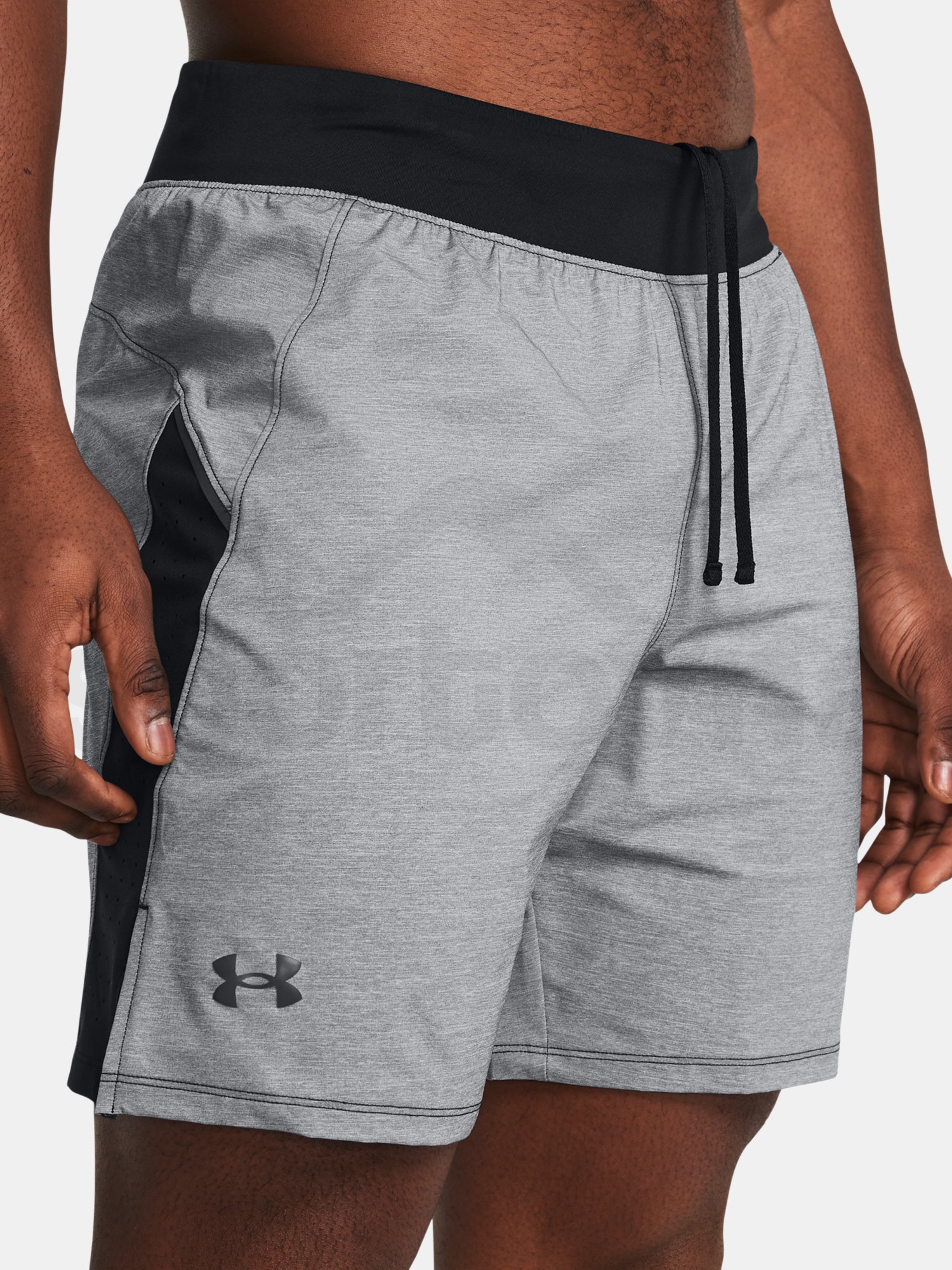 Šortky Under Armour UA LAUNCH PRO 7'' HTR SHORTS - čierna