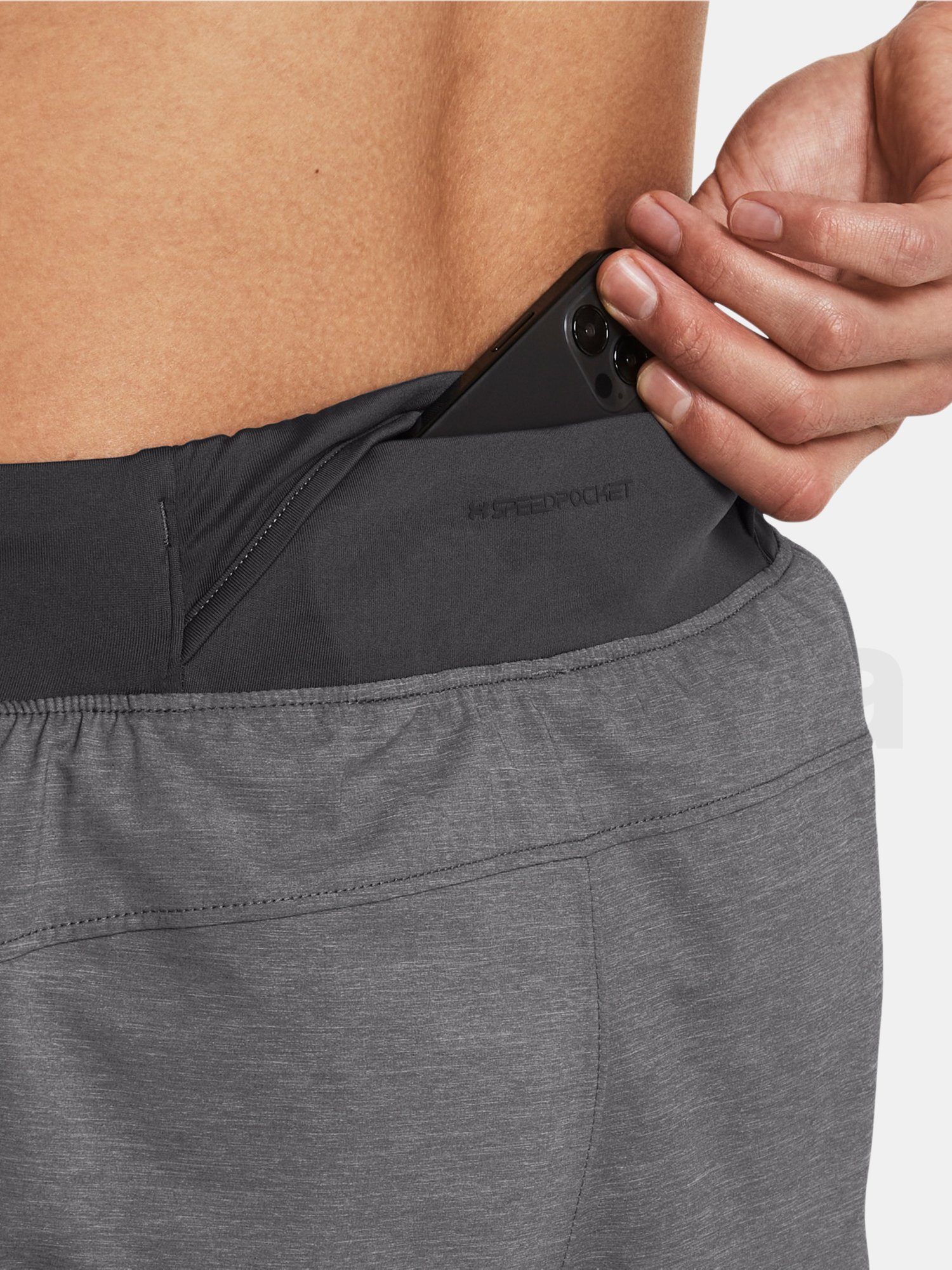 Šortky Under Armour UA LAUNCH PRO 7'' HTR SHORTS - sivá