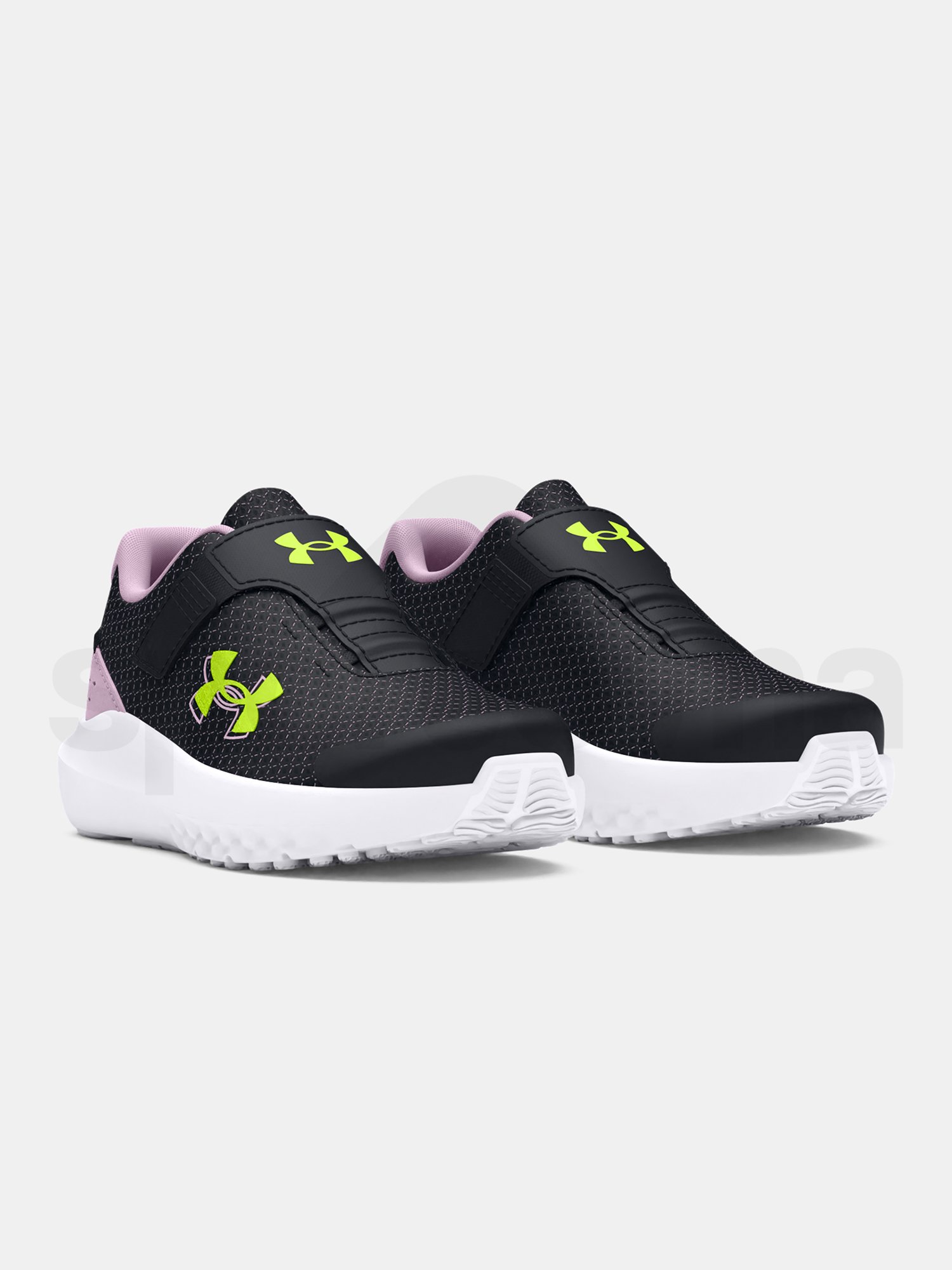 Boty Under Armour UA GINF Surge 4 AC-BLK