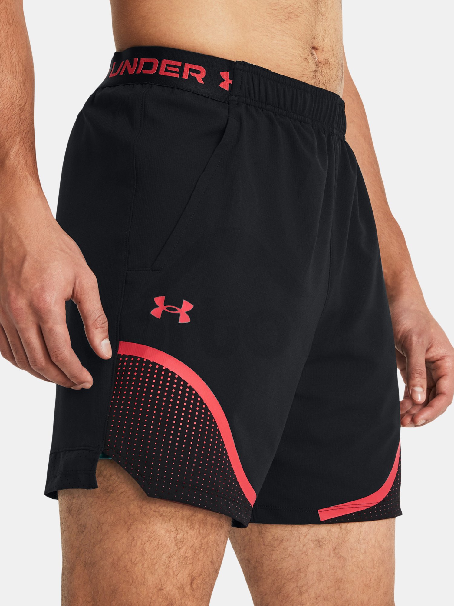 Šortky Under Armour UA Vanish Woven 6in Grph Sts - čierna