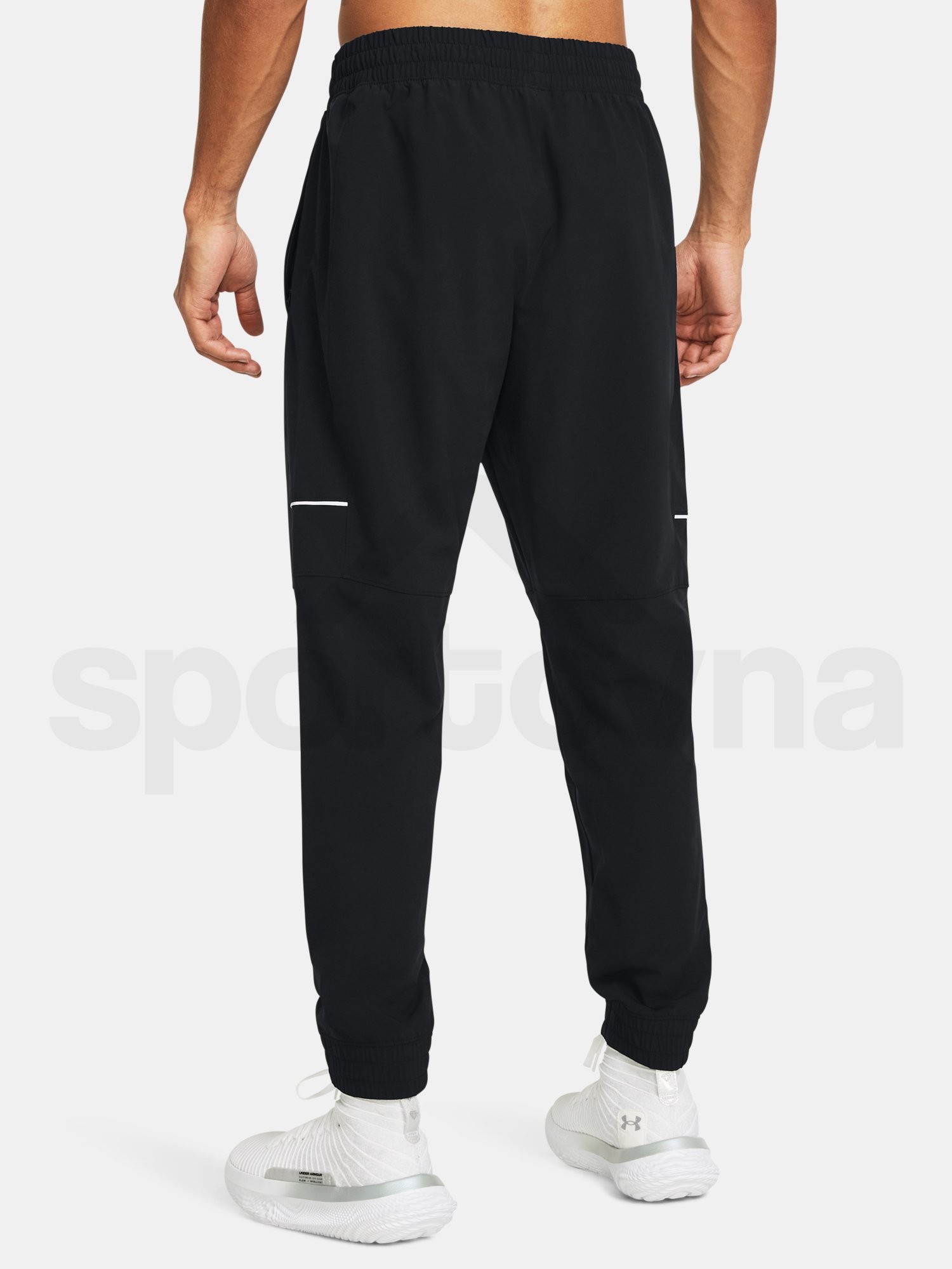 Tepláky Under Armour UA Baseline Woven Pant - čierna