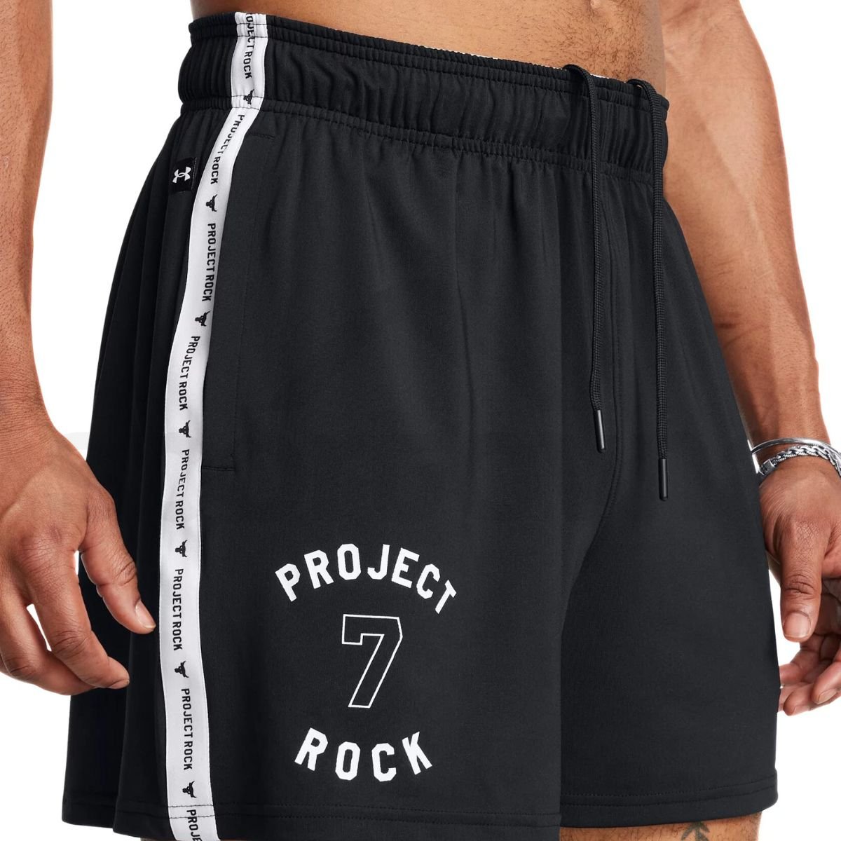 Kraťasy Under Armour Project Rock Mesh Short Badge Of Honor M - černá