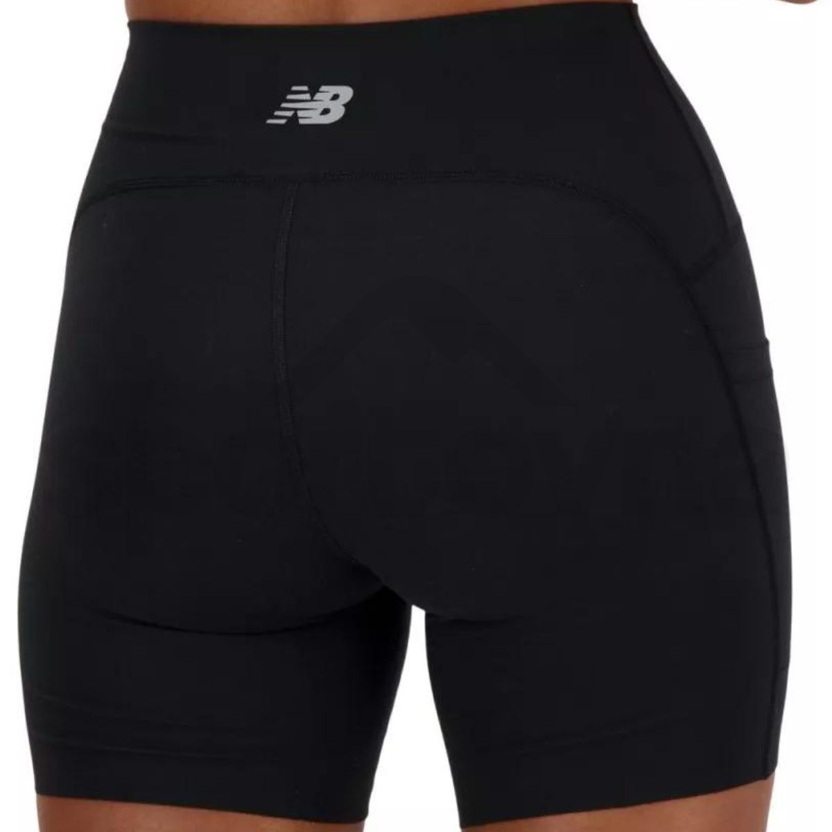 Kraťasy New Balance Sleek Pocket High Rise Short 6" W - černá