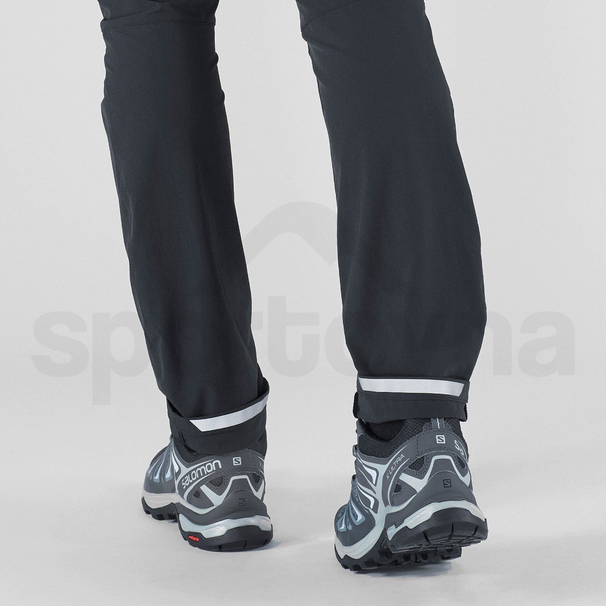 Kalhoty Salomon WAYFARER TAPERED PANT W - černá (standardní délka)