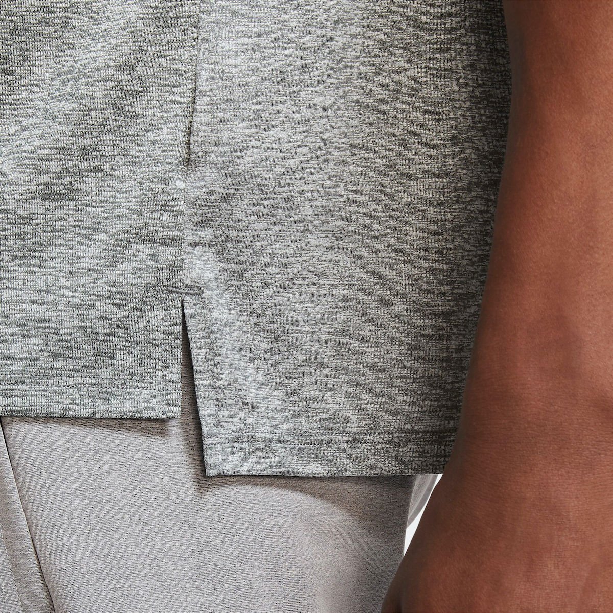 Tričko Nike Dri-Fit Rise 365 M - šedá