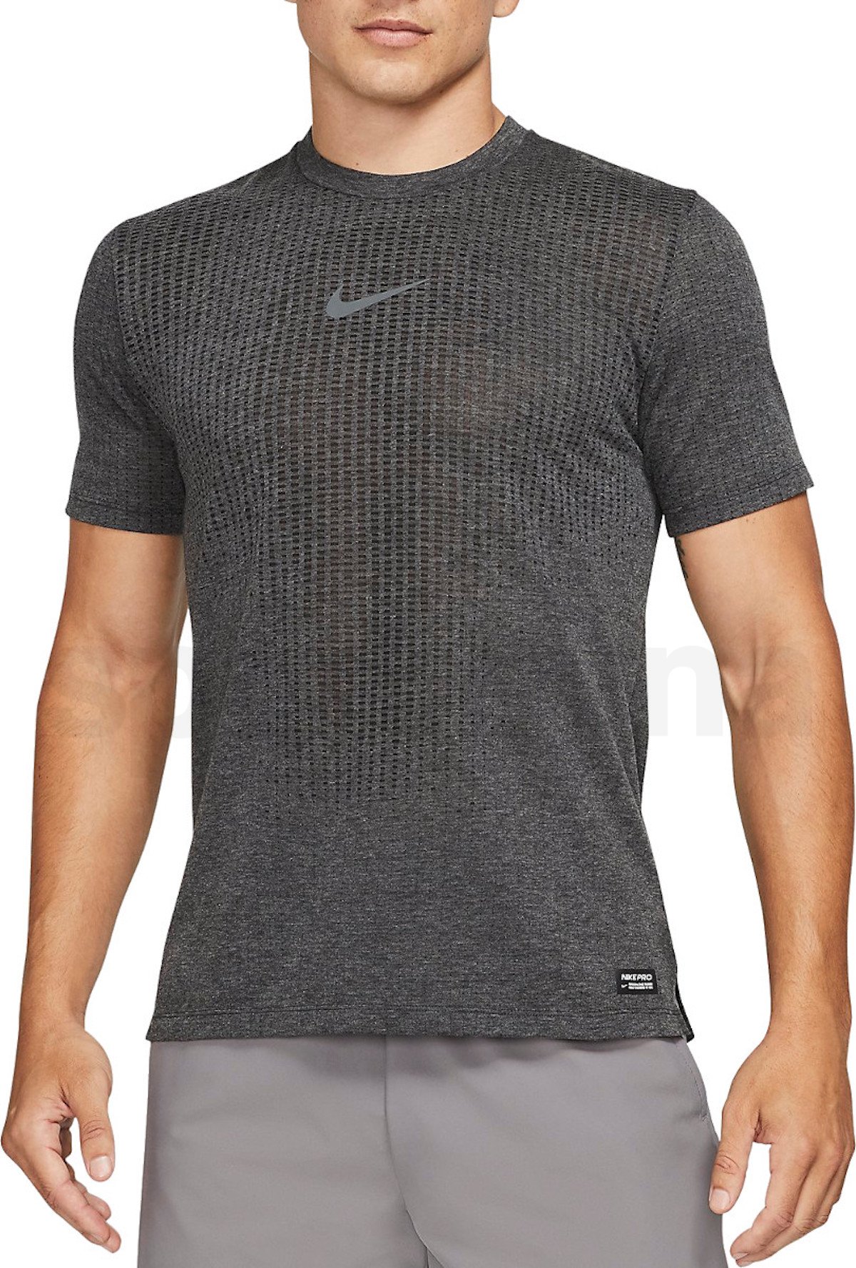 Tričko Nike NP DFADV NPC TOP SS M - šedá