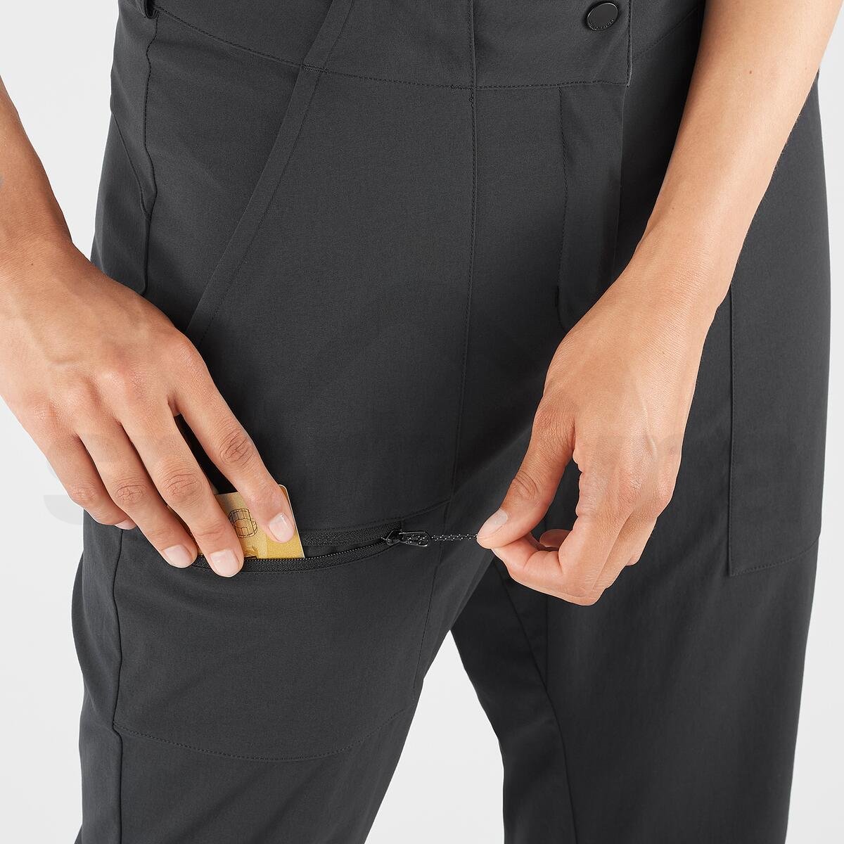 Kalhoty Salomon OUTRACK PANTS W - černá (zkrácená délka)