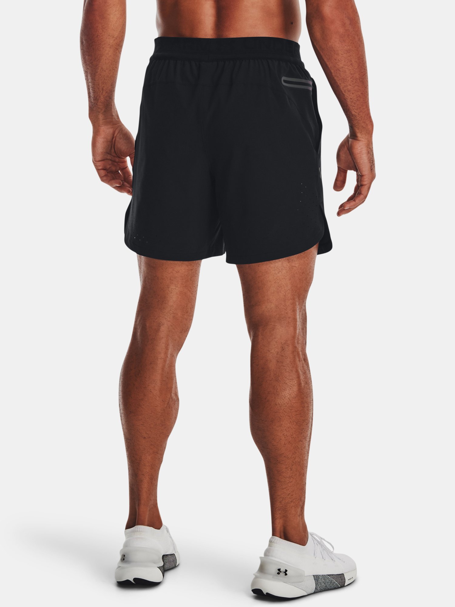 Šortky Under Armour UA Peak Woven Shorts - čierna