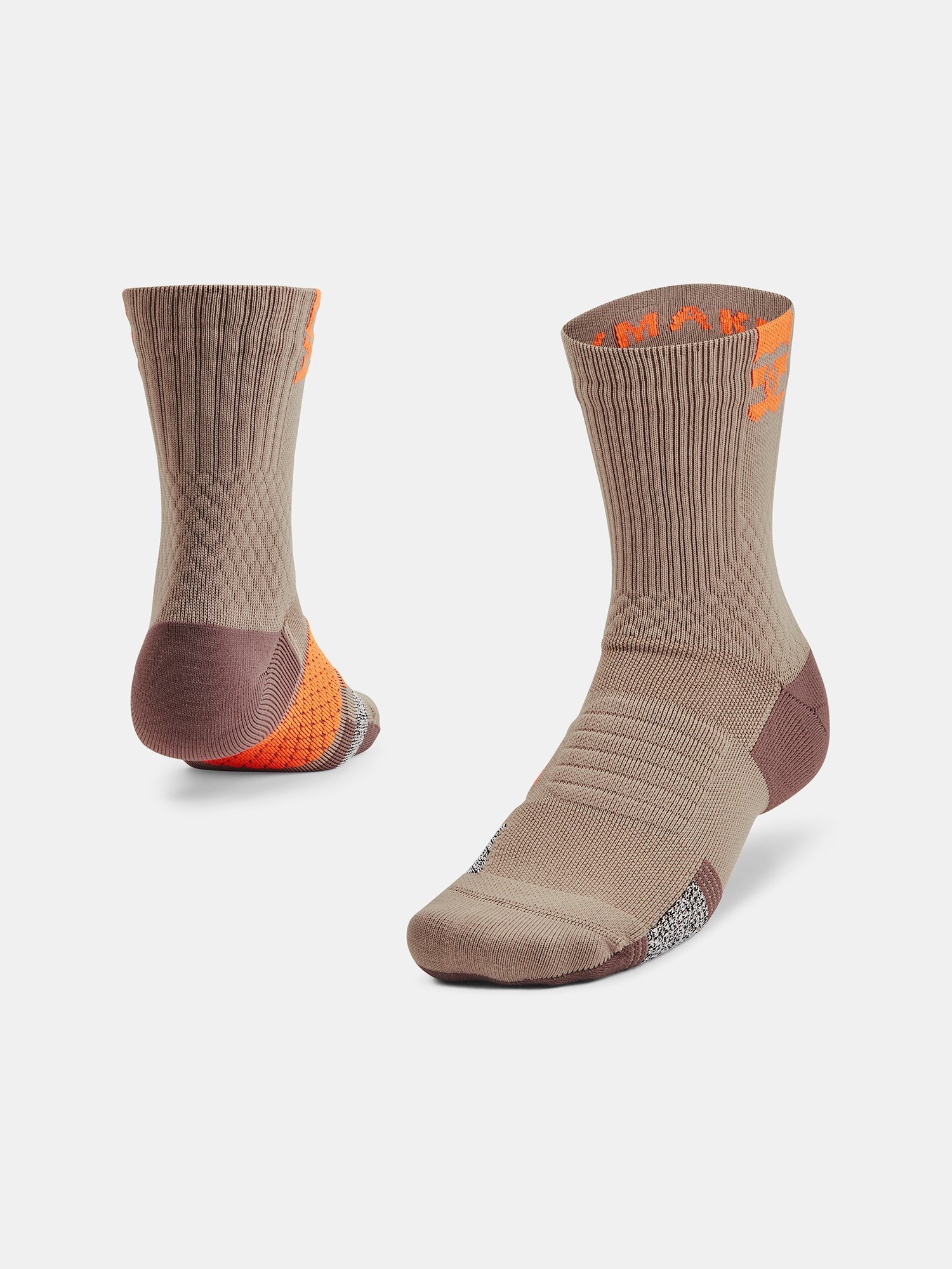 Ponožky Under Armour UA AD Playmaker 1pk Mid - hnedá