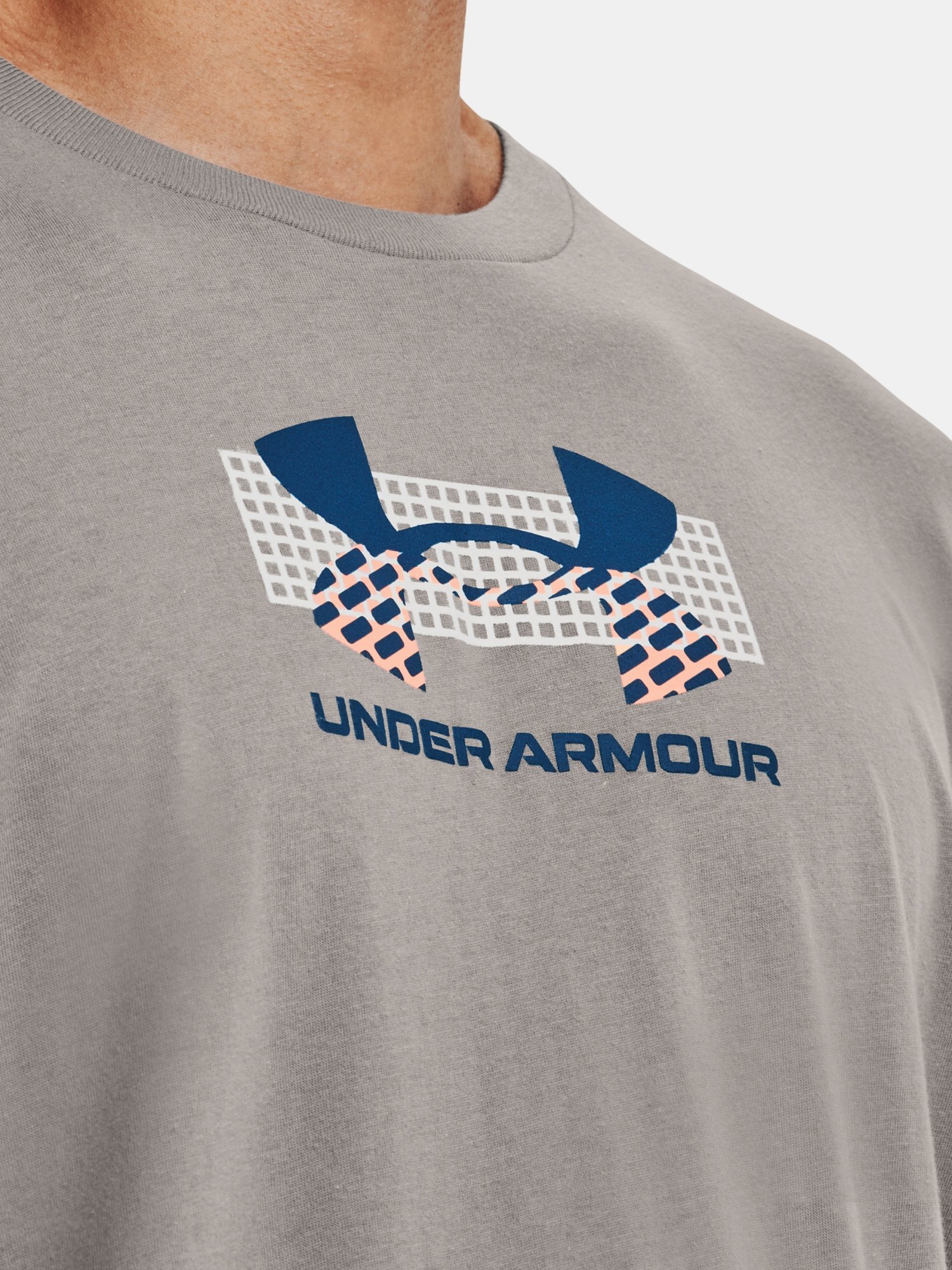 Tričko Under Armour Grid Geometric Logo LS M - sivá