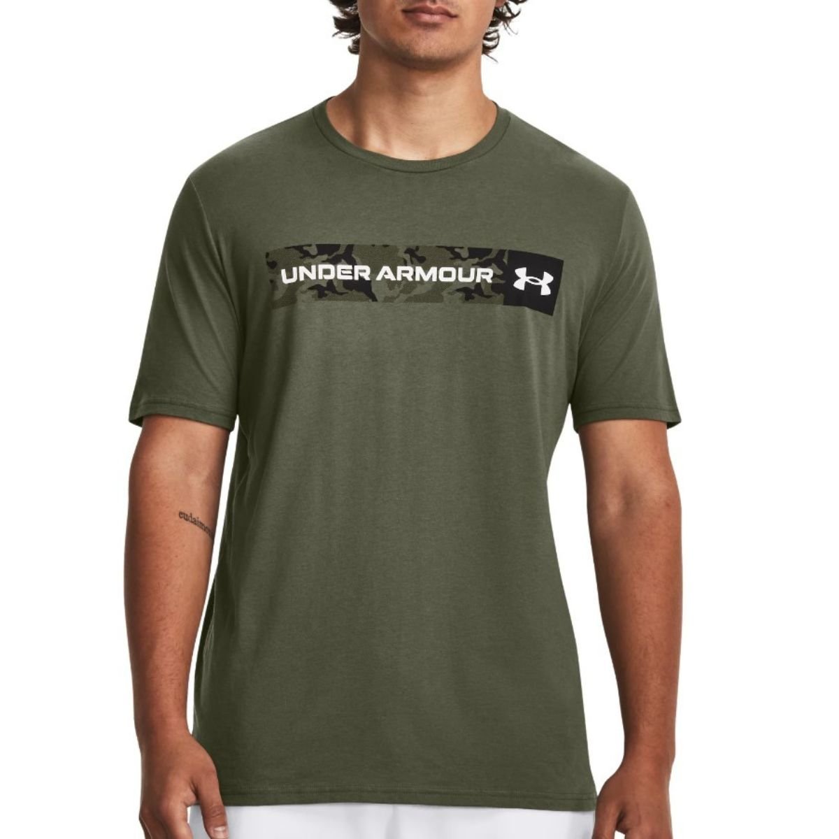 Tričko Under Armour UA Camo Chest Stripe SS M - zelená