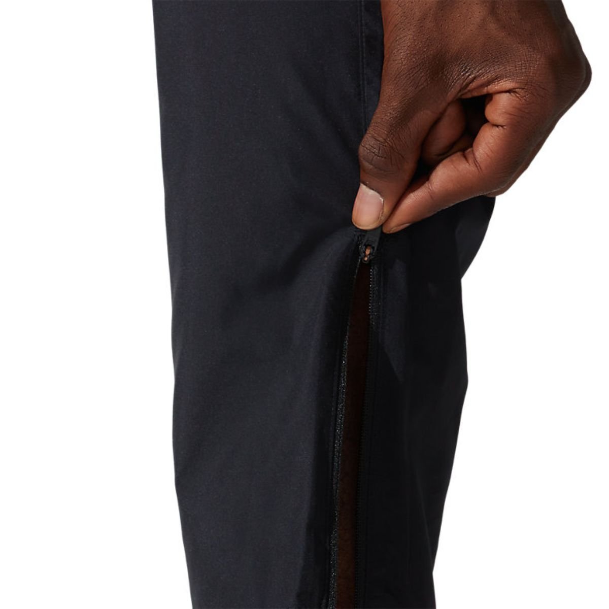 Nohavice Asics Core Woven Pant M - čierna