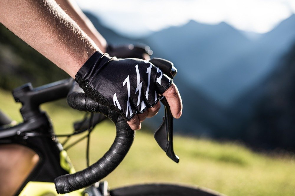 Cyklistické rukavice Silvini Sarca UA1633 - čierna/biela